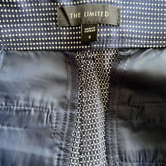 The Limited Polka Dot Navy Blue and White Tailored Shorts Summer Size 6 - Picture 8 of 12